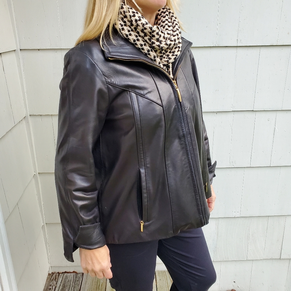 Ellen Tracy Women's Black Leather Jacket Size Medium Petite - Picture 3 of 16